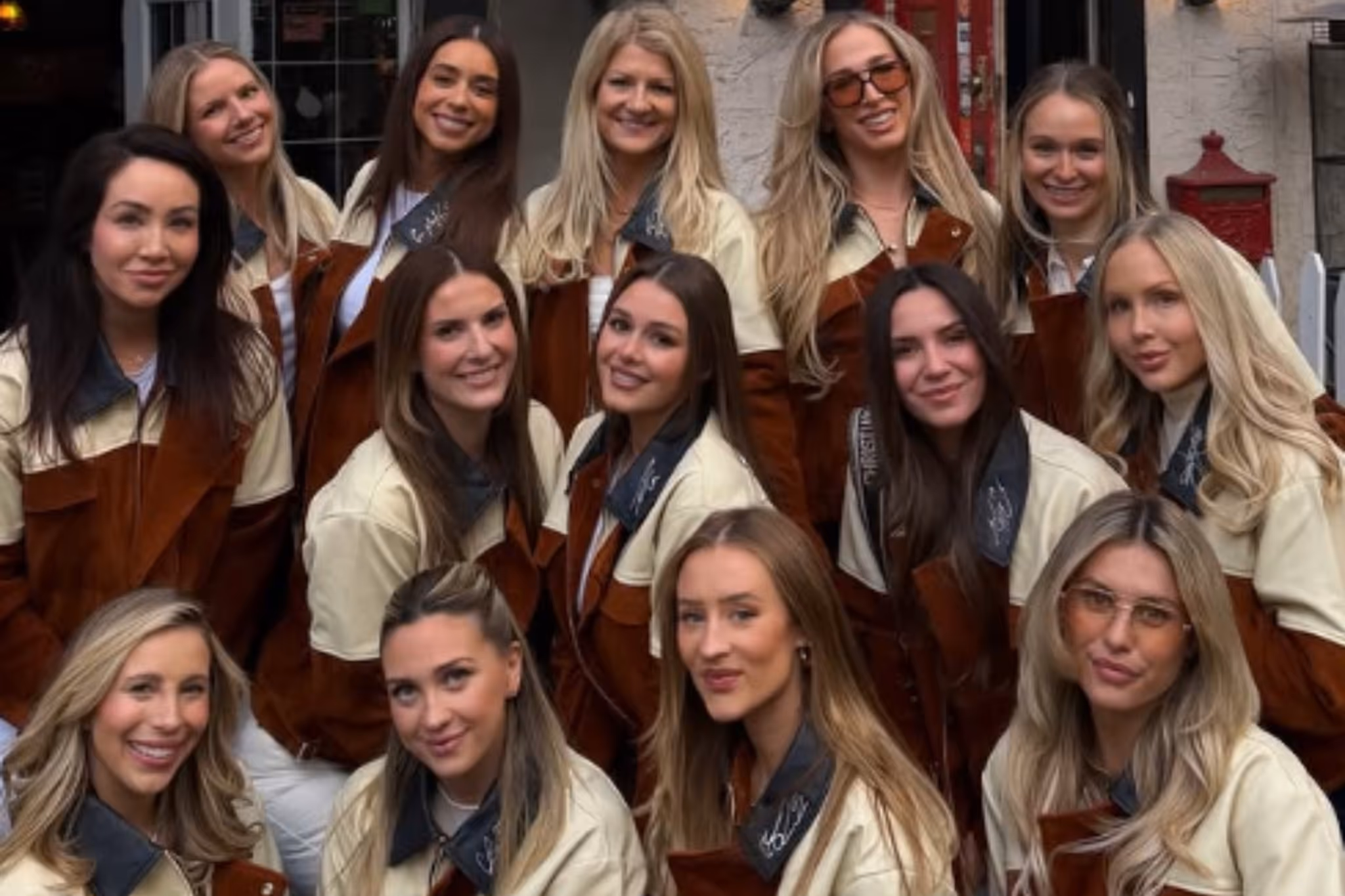 麦克戴维的妻子揭露埃德蒙顿油人队新WAG季后赛夹克