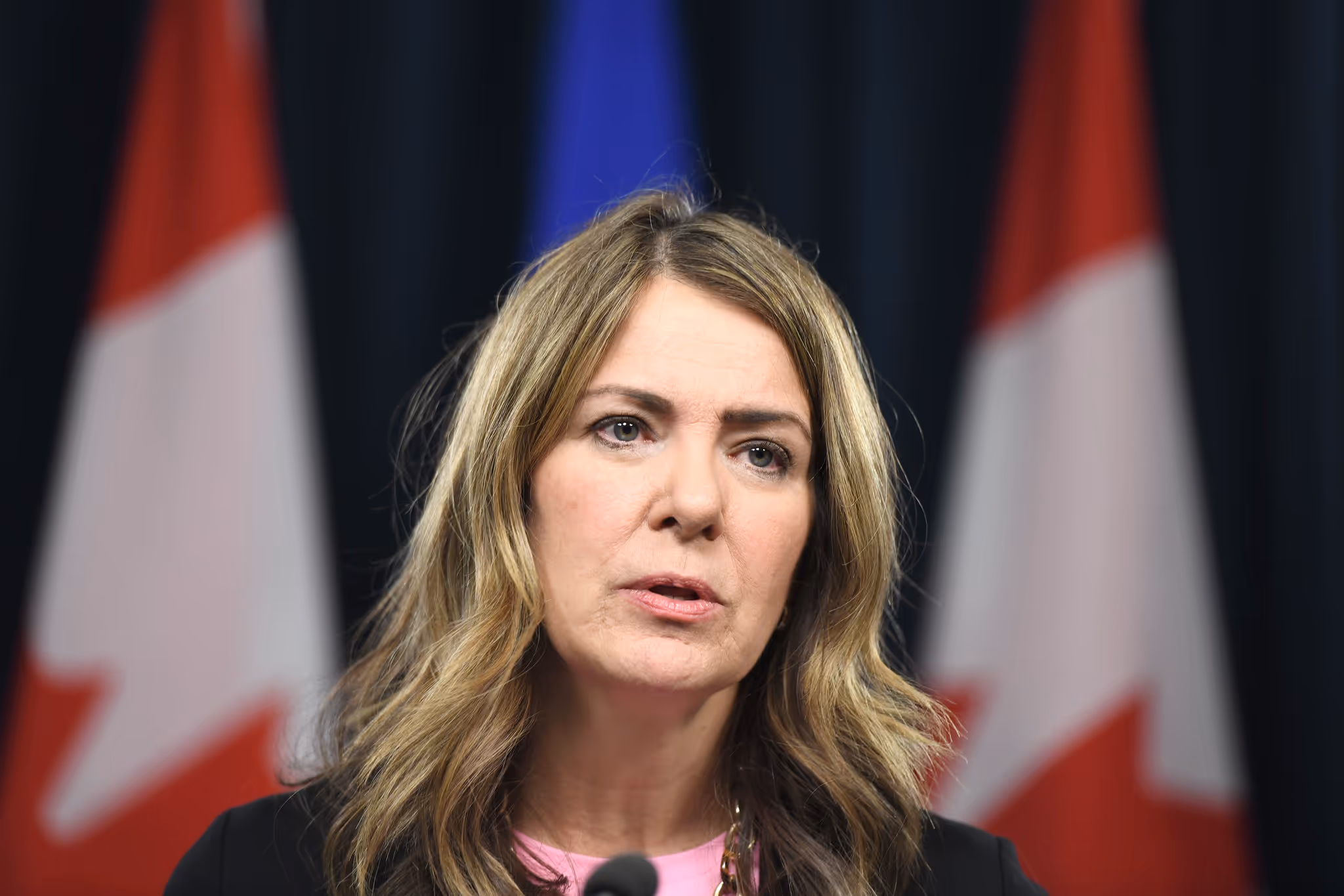 阿尔伯塔省长表示永久夏令时或许不会长久