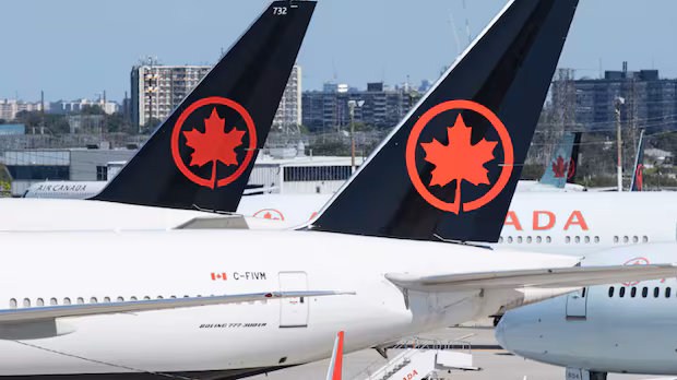 Air Canada jet from Toronto involved in near-miss at New York airport, FAA says