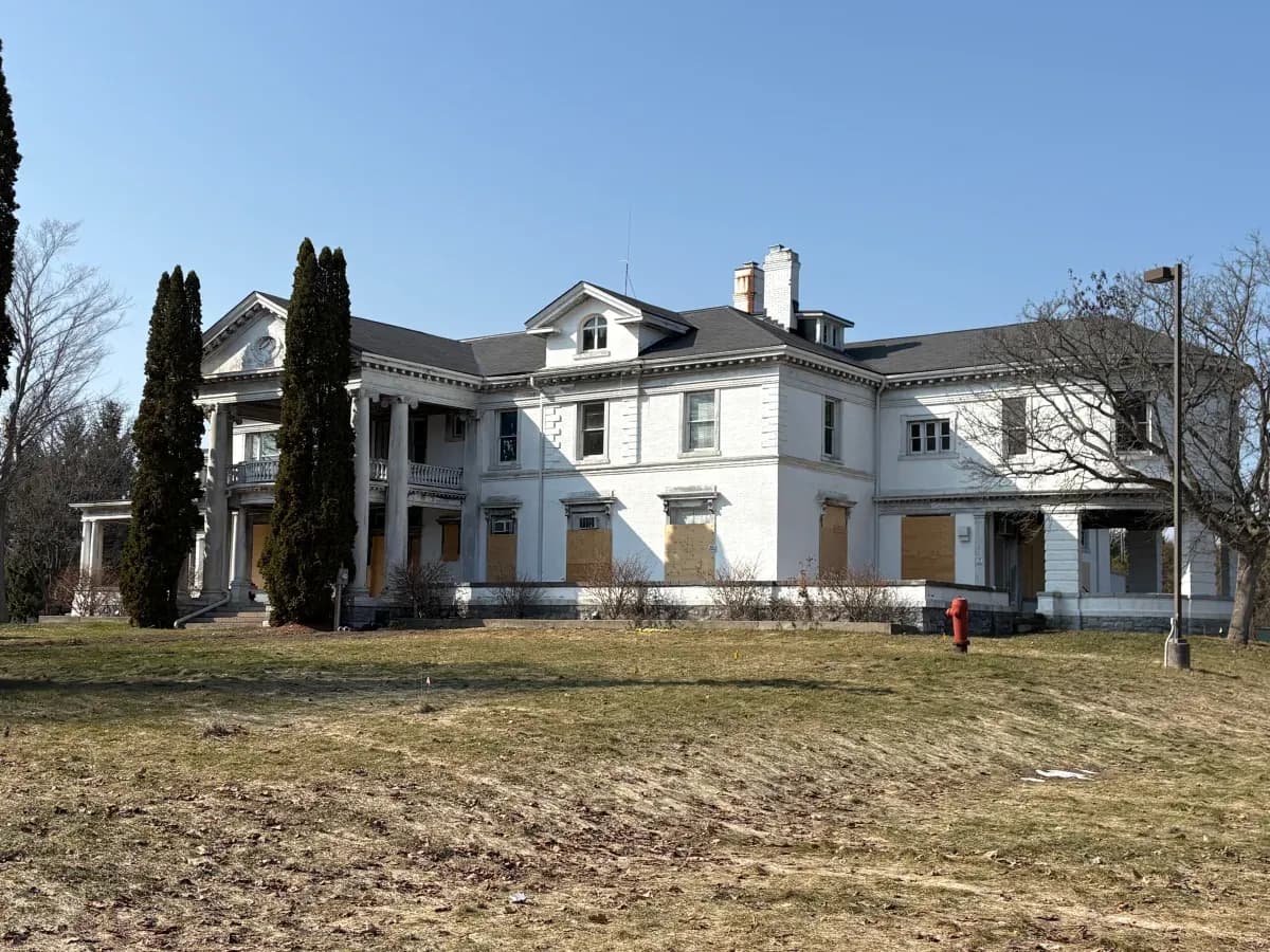 安大略省科堡的斯特拉斯莫尔豪宅