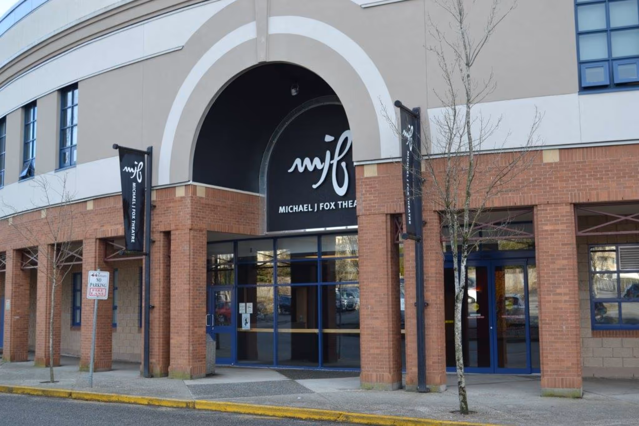 伯纳比深受喜爱的艺术剧院面临关闭风险