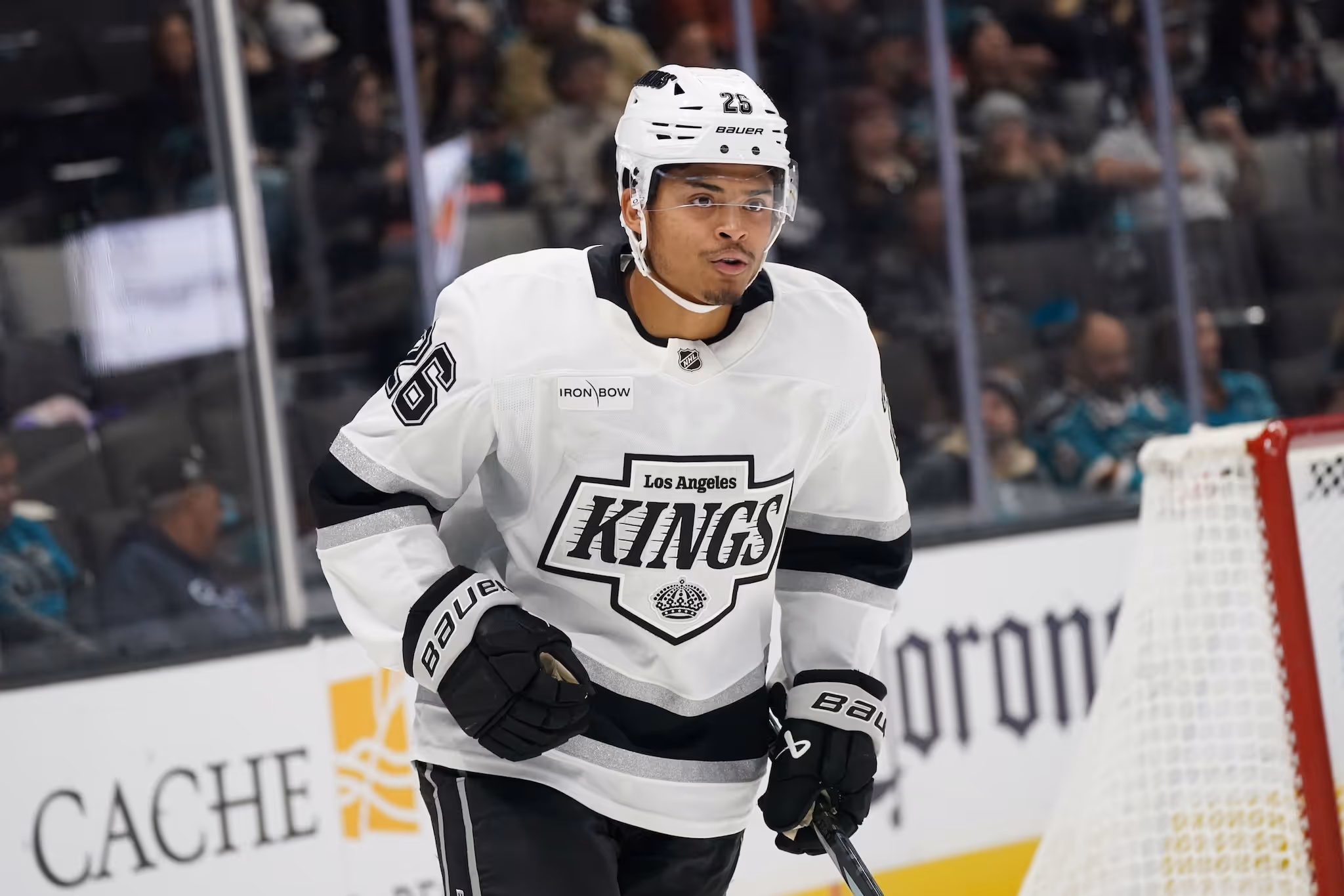 Canucks sign former Team Canada hero in free agency