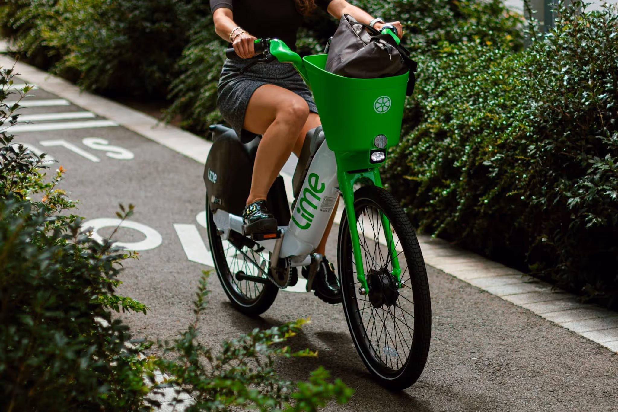 Lime e-bike share has now launched in Burnaby