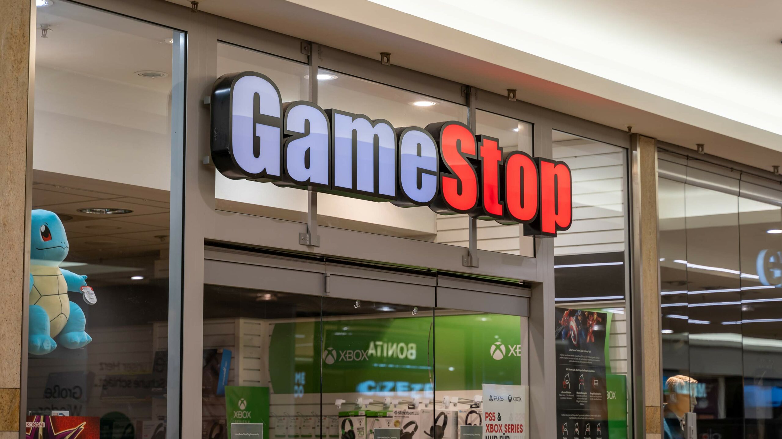 GameStop makes $55.5 billion offer to acquire eBay