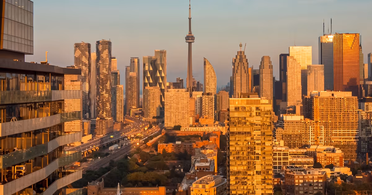 Rule forcing Toronto landlords to offer air conditioning kicks in next month