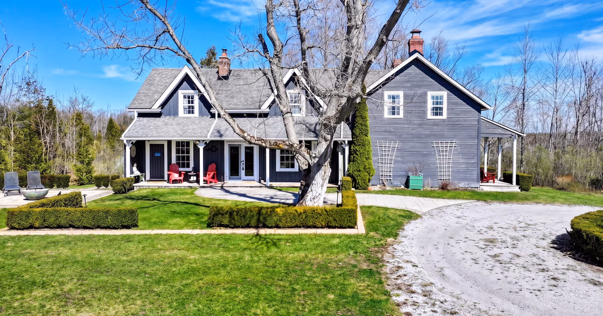 Lux 1.3 million Ontario home comes with historic log house on rolling hilltop