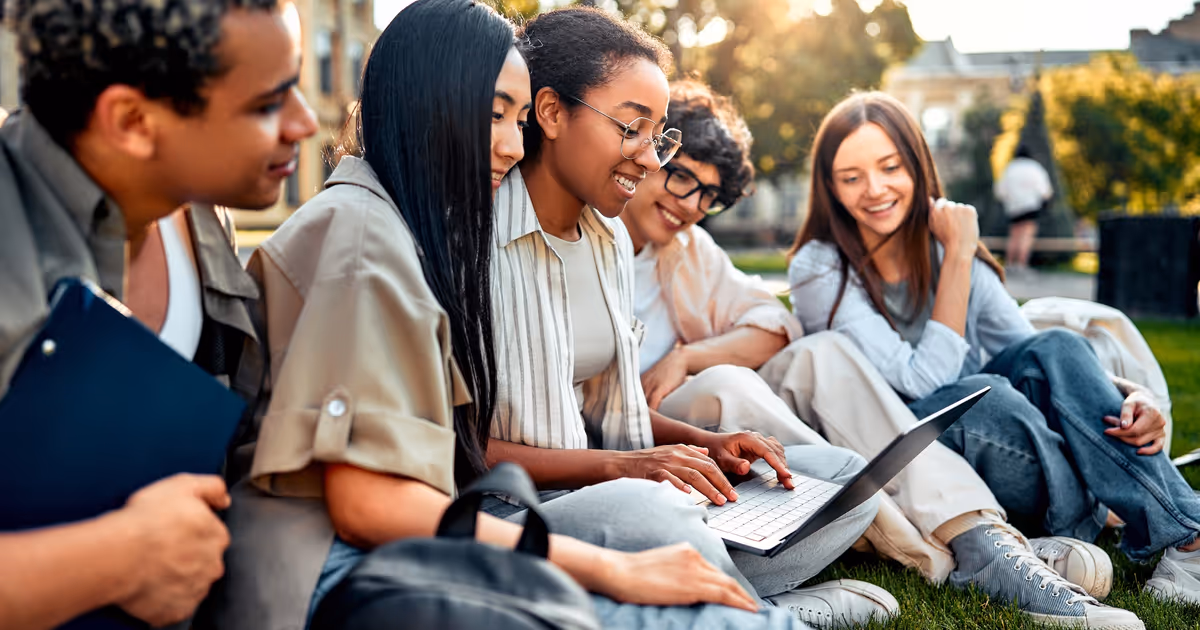 BMO and Best Buy partnership gives students in Canada an up to $200 tech reward