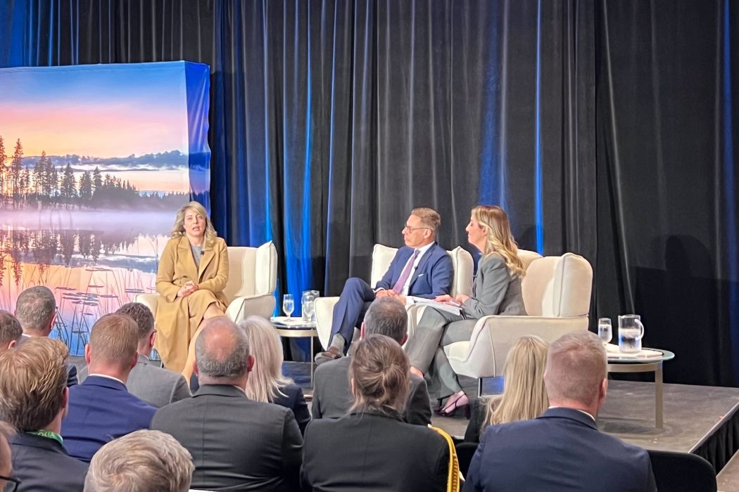 Industry Minister Mélanie Joly wants to see Nokia invest more in Canada