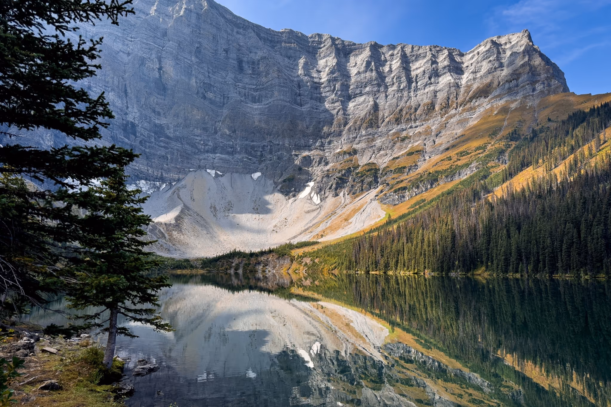 8 amazing hikes near Calgary to conquer this summer