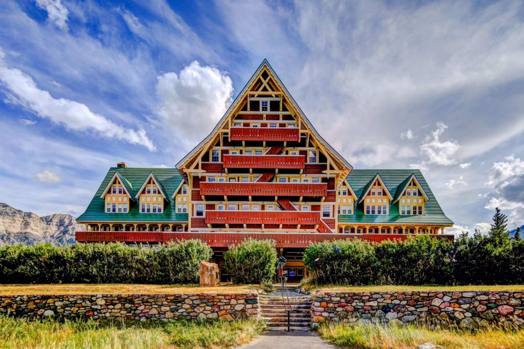 There is a dazzling historic hotel in the Alberta Rockies and it’s not in Banff