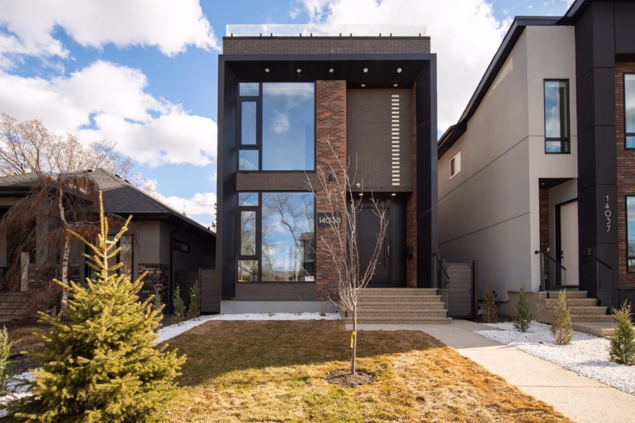 This $2.4M Edmonton home has a private courtyard and a unique bathtub