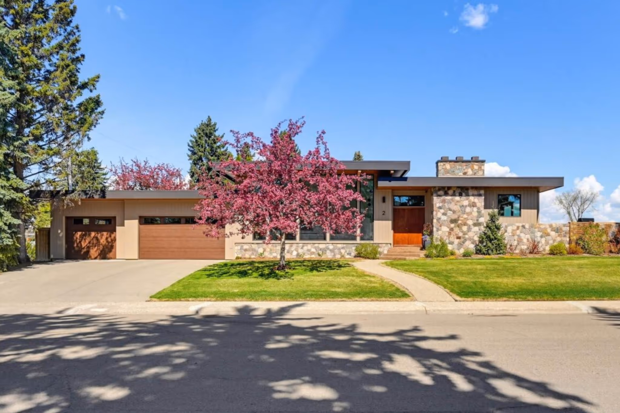 This $3.5M Edmonton home has outstanding views and notable neighbours