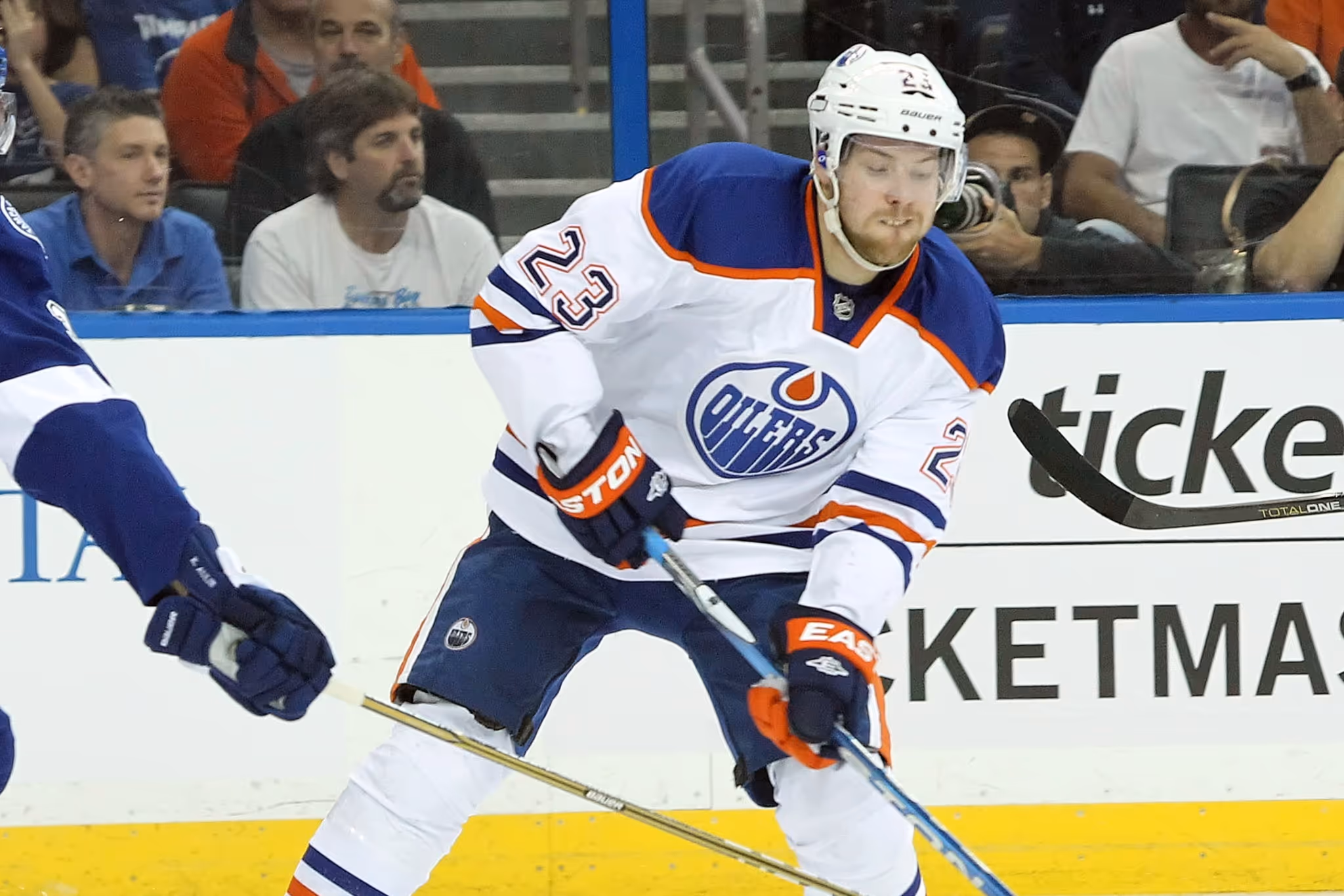 Ex-Edmonton Oilers highlight sensation Linus Omark has announced his retirement