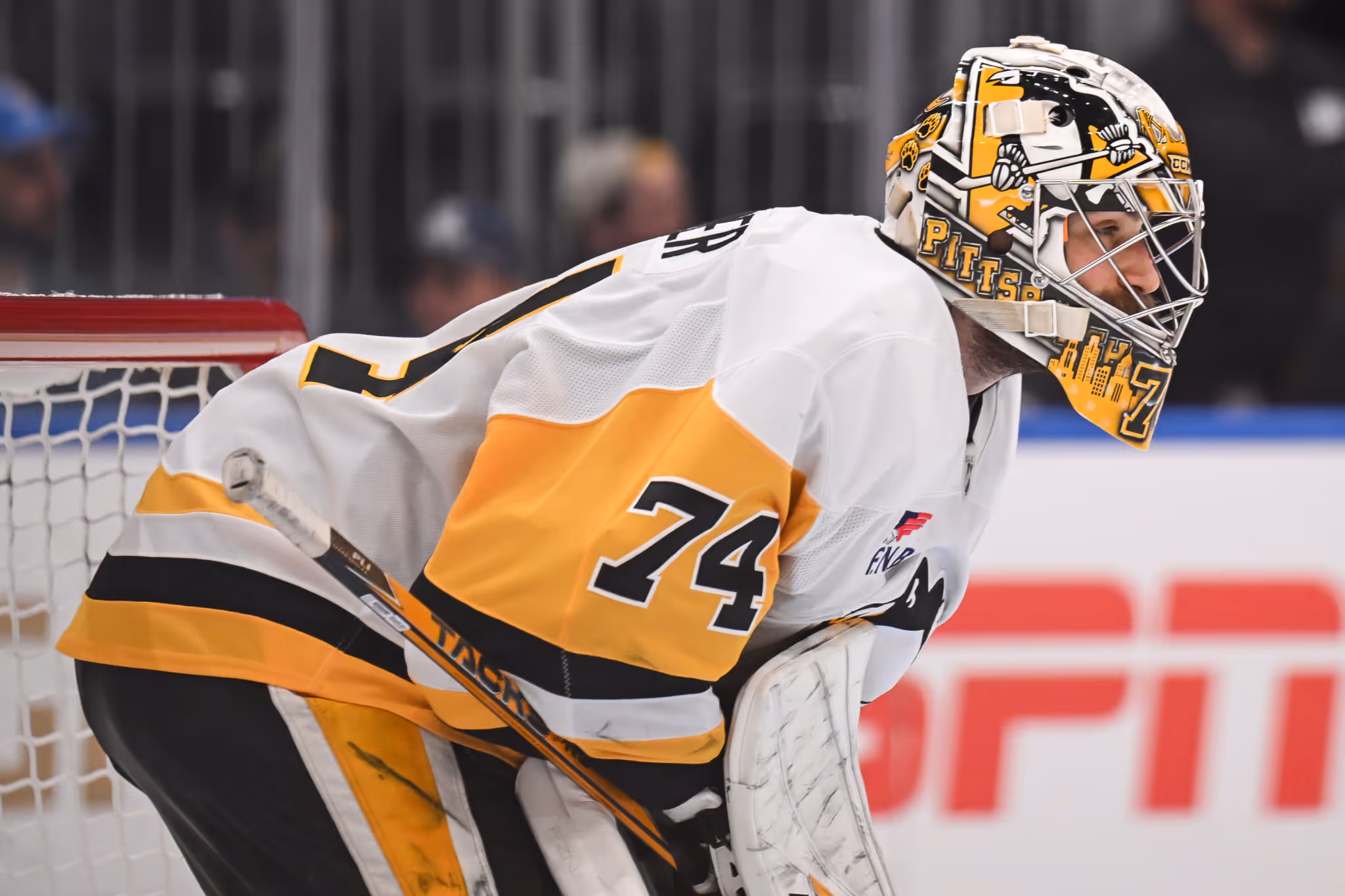 Ex-Edmonton Oilers goalie Skinner could be headed to another Canadian NHL team