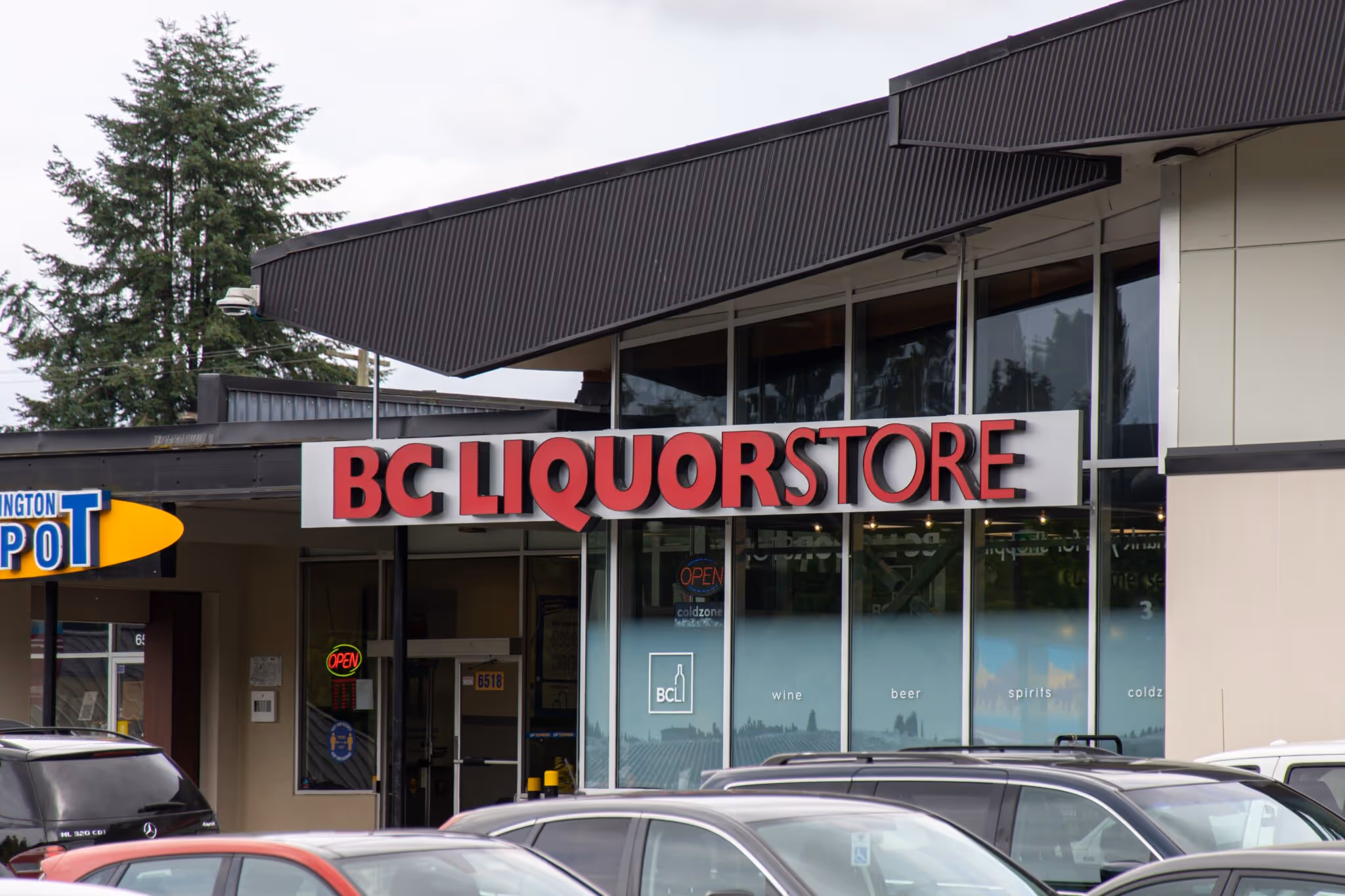 B.C. bars and restaurants can finally shop at private liquor stores