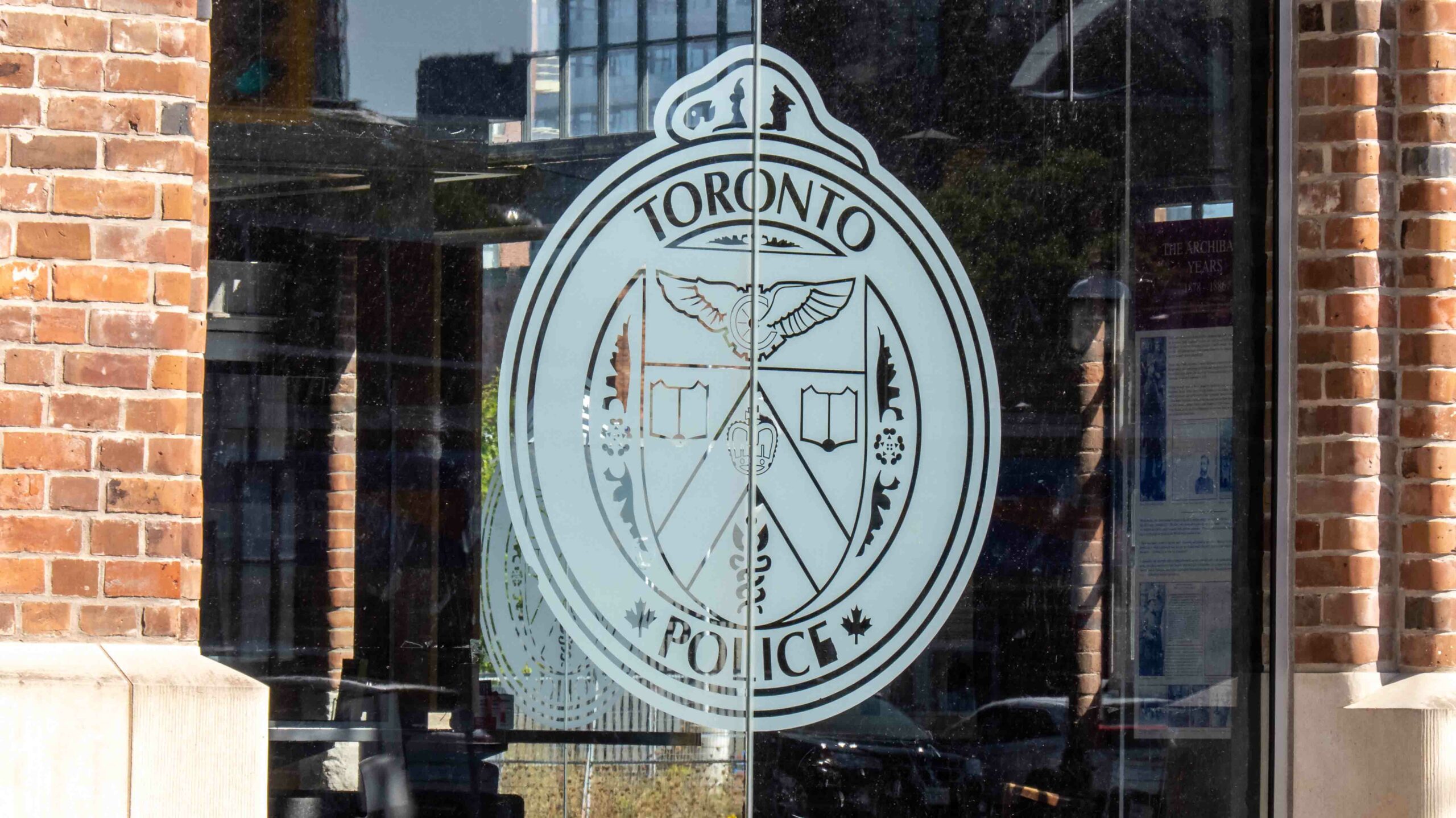 Toronto Police make arrests in Canada’s first known ‘SMS blaster’ scam