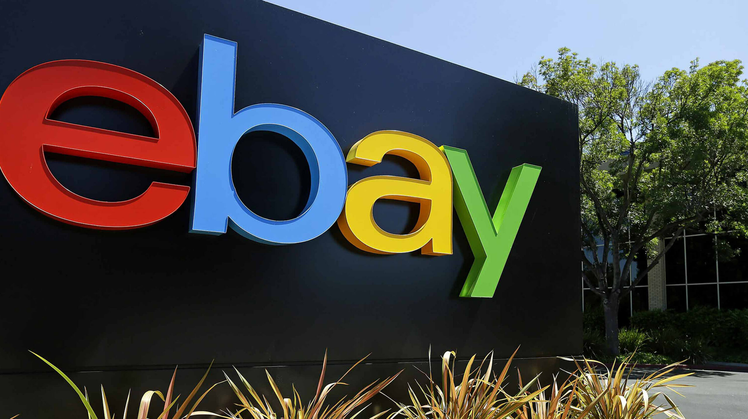 eBay rejects GameStop, says bid is ‘neither credible nor attractive’
