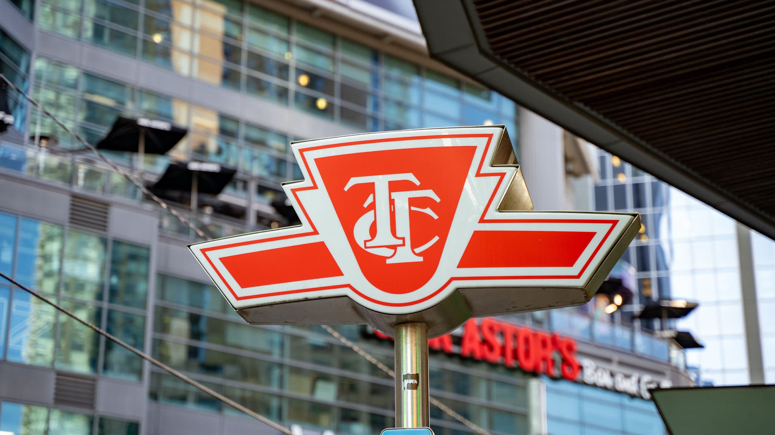 New TTC screens will show when your next bus arrives