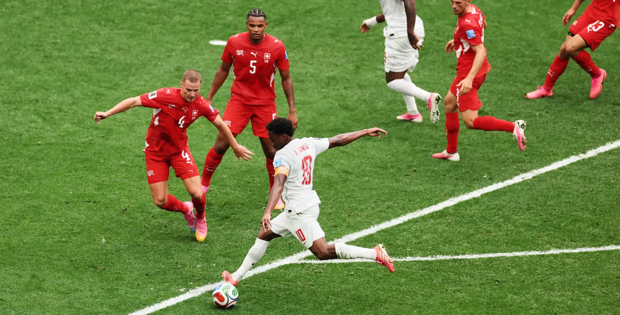 Canada falls to second place in Group B of FIFA World Cup, after 2-1 loss to Switzerland