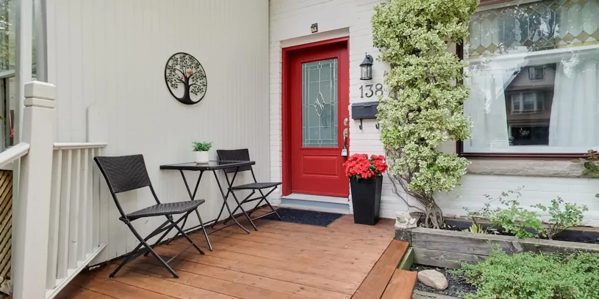 Beaches Beauty Sells Over Asking After 6 Days On The Market