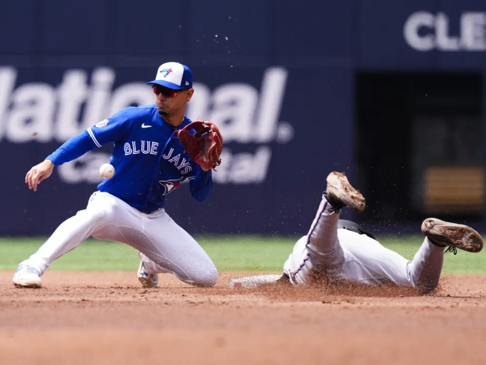 Blue Jays take advantage of Marlins' aggressive base-running to earn another series victory