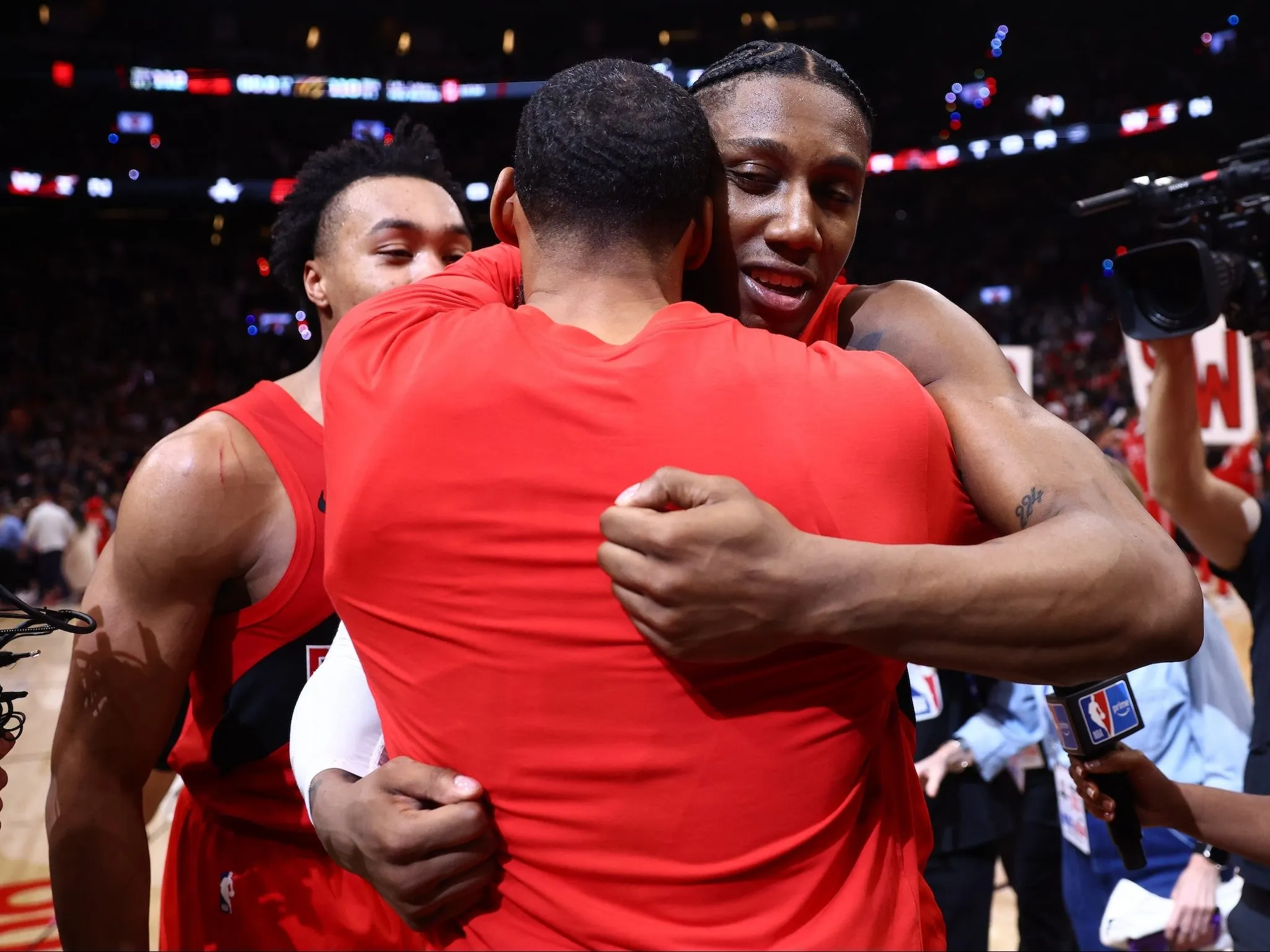 'Crazy, psychic, hold up, that might go in': Oral history of Raptors' RJ Barrett miracle shot