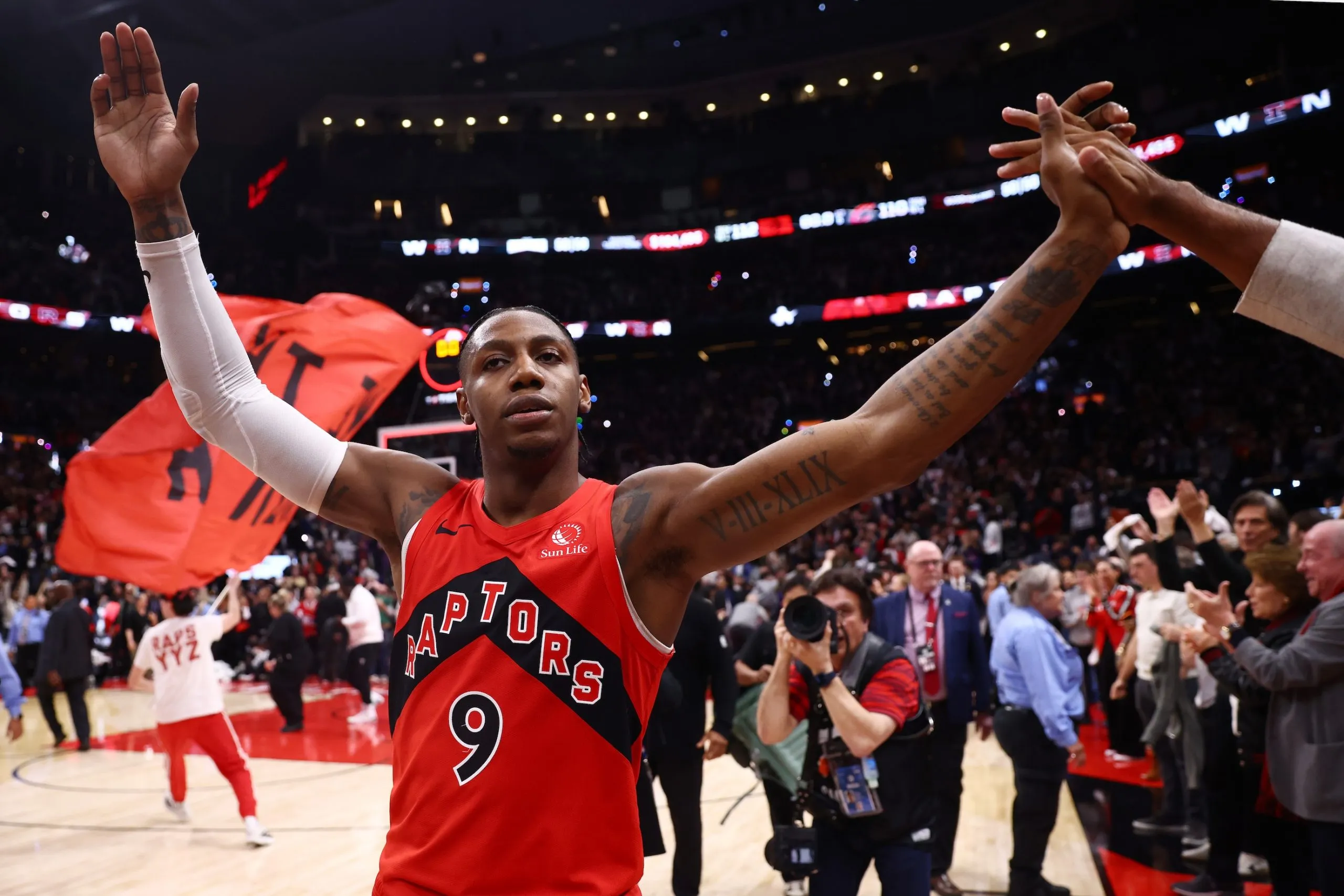 Raptors force Game 7 with RJ Barrett's Kawhi-like miracle three, Barnes brilliance