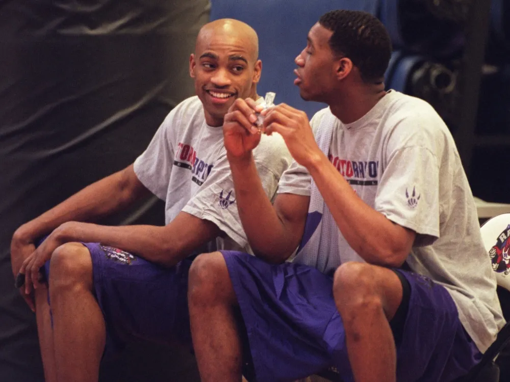 Raptors greats Vince Carter, Tracy McGrady question whether team should honour Kawhi Leonard