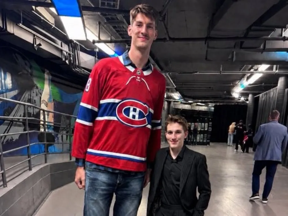 Canadiens' Lane Hutson dwarfed by 7‑Foot‑9 NCAA sensation Olivier Rioux
