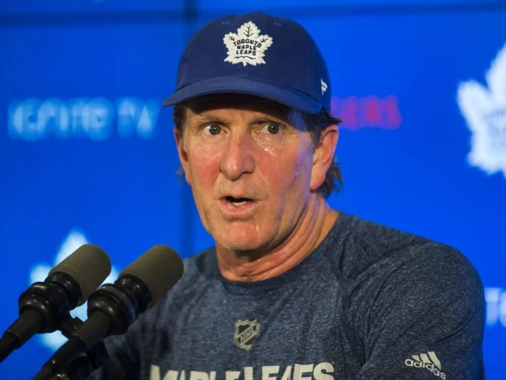 Mike Babcock back in NHL coaching speculation while Peter Laviolette heads to Kings