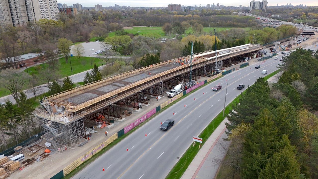 Eglinton Line 5 West Extension Tunnel, Elevated Guideway Progressing