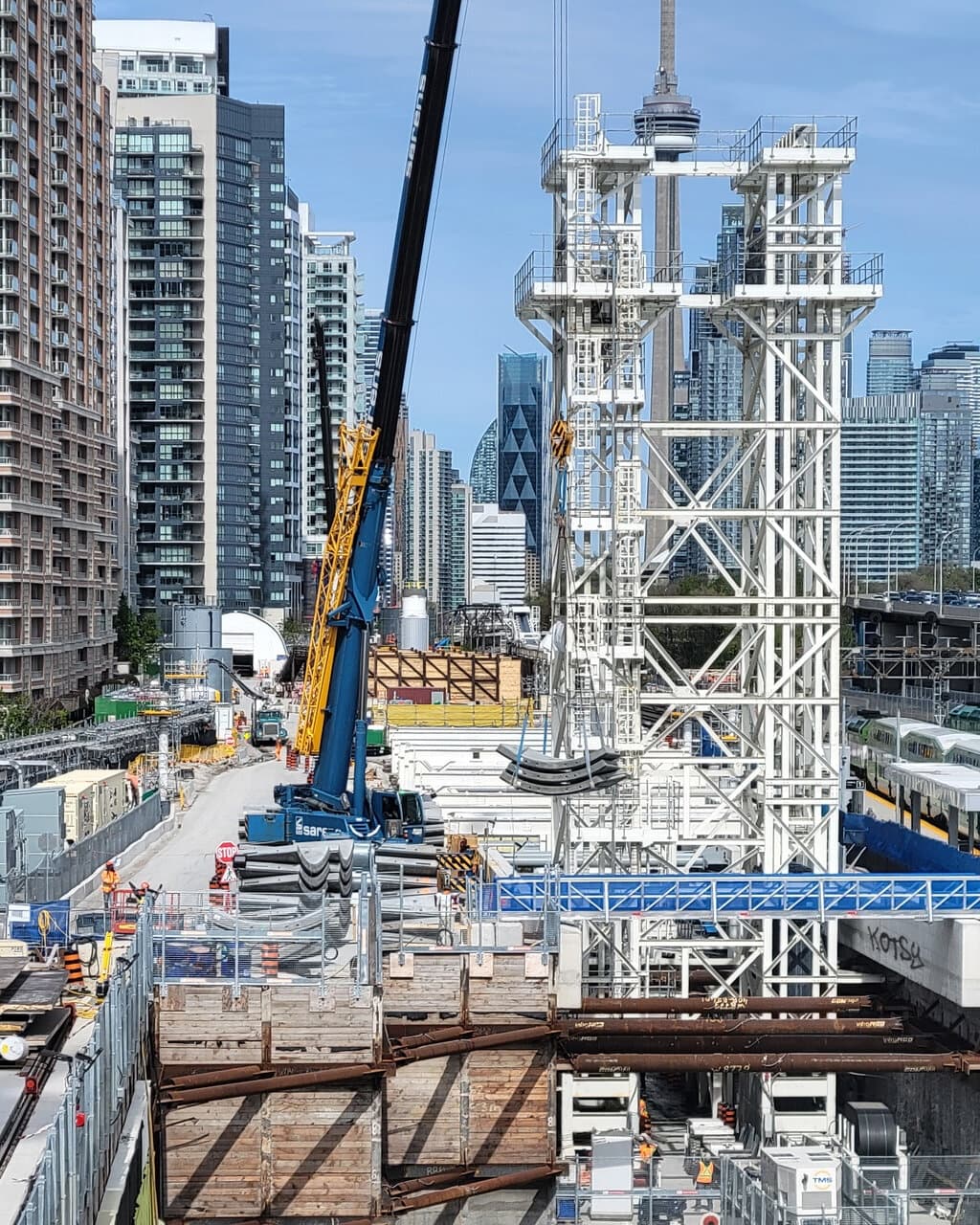Liner Hoist