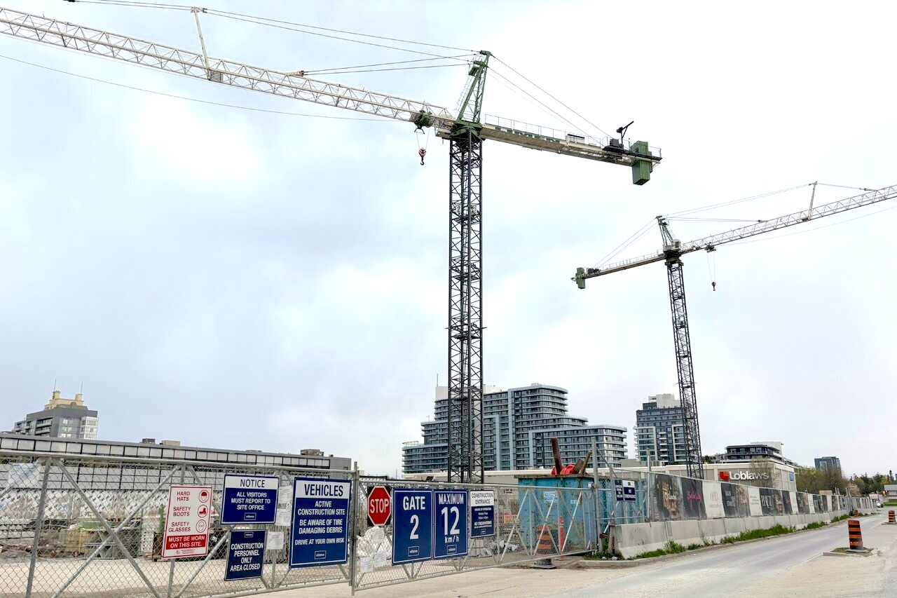 UTPro Q2 Crane Report: Number Holds Steady in GTHA Skies