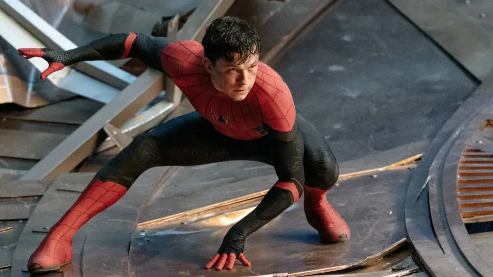 Tom Holland Is Looking Forward to ‘Setting Up the Next Chapter’ For a New ‘Spider-Man’ Star: ‘I Could Do What Downey D…