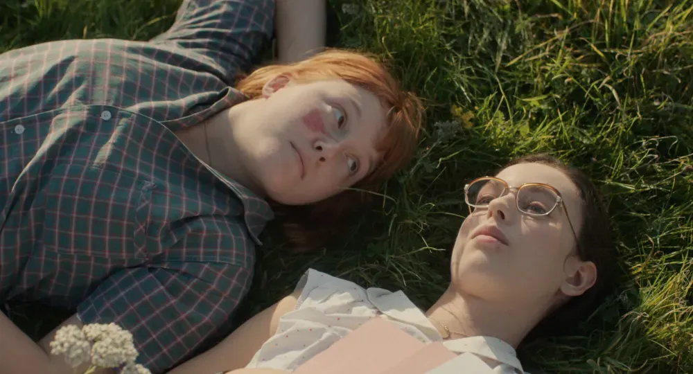 ‘A Girl’s Story’ Review: Judith Godrèche’s Assured Feature Debut Tells a Bitter Tale of Sexual Initiation in 1950s Fra…