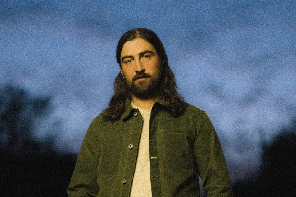 Noah Kahan Scores First No. 1 on Albums Chart With ‘The Great Divide’