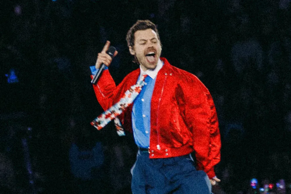 Harry Styles Electrifies Amsterdam on Opening Night of ‘Together Together’ Tour: Concert Review