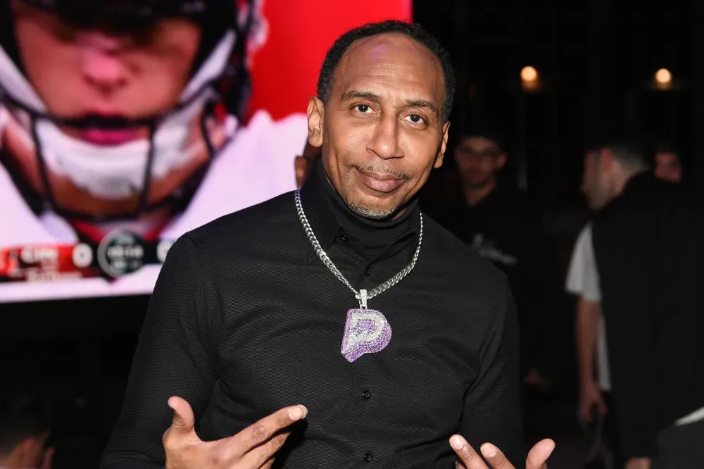 Knicks Stars Jalen Brunson and Josh Hart Confront ESPN’s Stephen A. Smith, Who’s Booed Out of Theater, During Podcast…