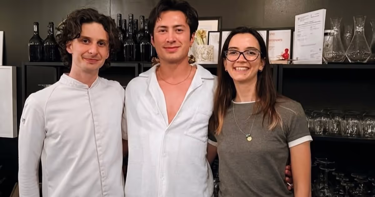 'Heated Rivalry' star Hudson Williams spotted dining at a Toronto restaurant