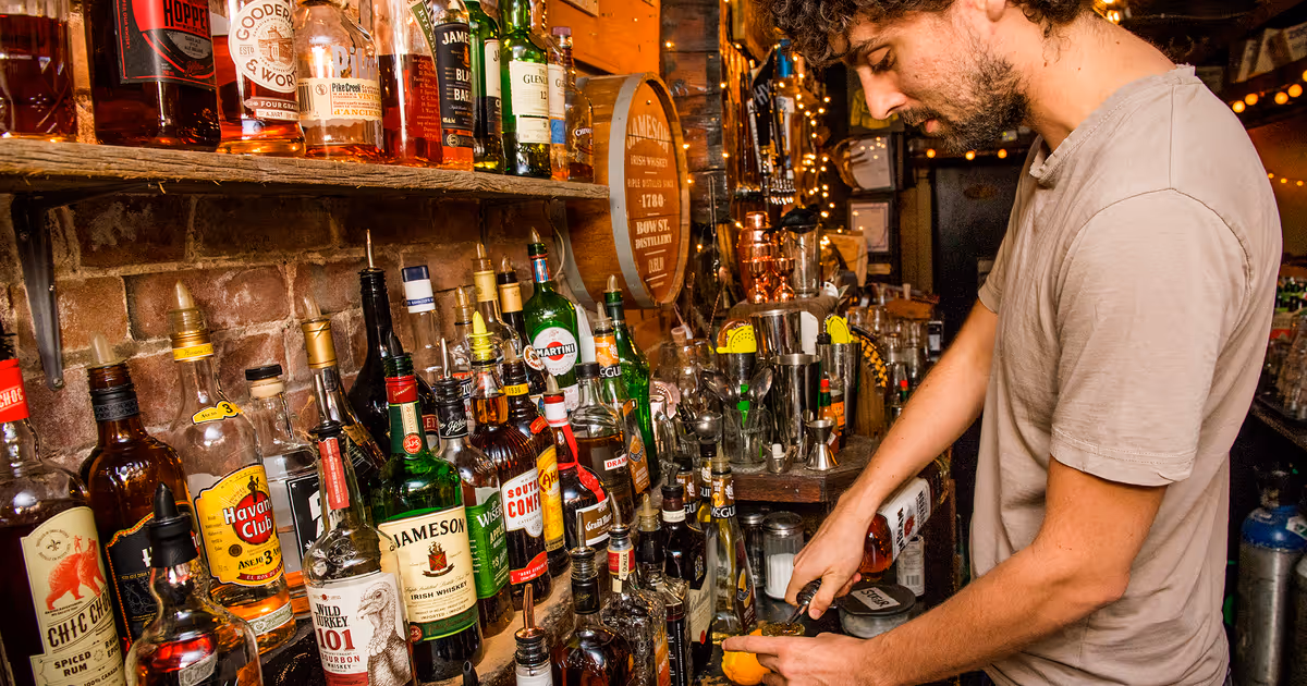 Much-loved Toronto dive bar just got replaced with something new