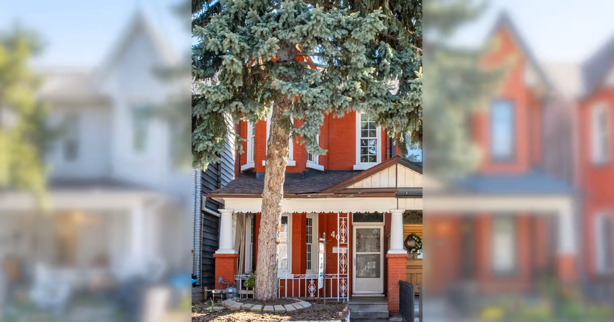 Toronto house in pretty rough shape still expected to fetch almost $1 million