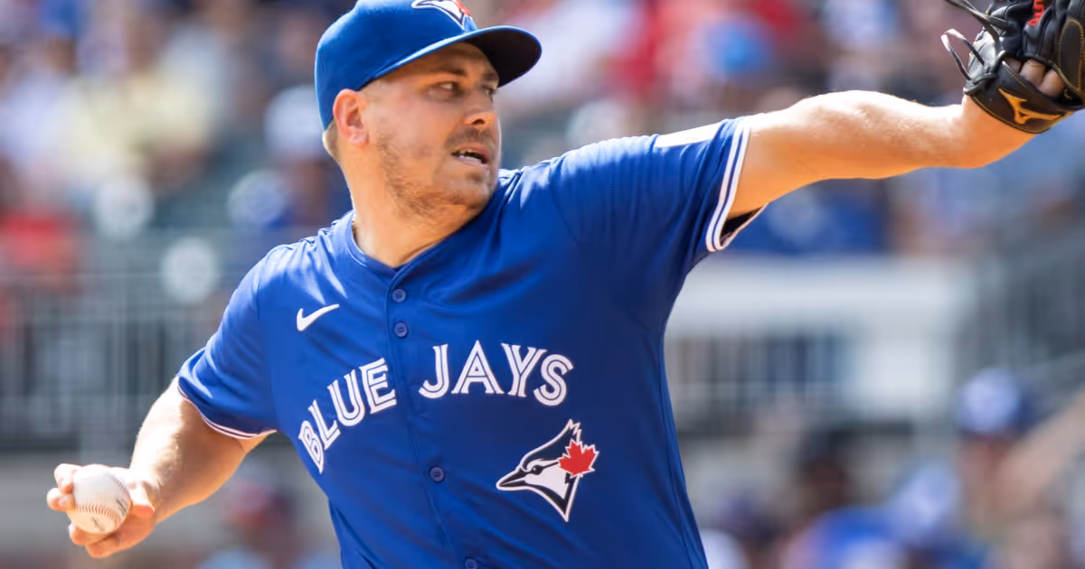 Former Toronto Blue Jays pitcher is now a pro baseball card collector