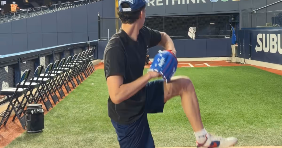Toronto Maple Leafs prospect throws shockingly good pitches at Rogers Centre