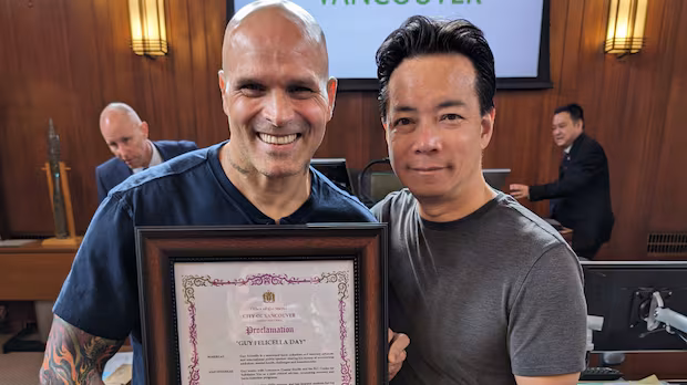 Advocate to return 'disingenuous' award after mayor's opposition to Vancouver overdose prevention site
