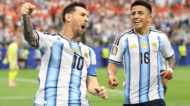 Argentina's Lionel Messi all-time World Cup leading goalscorer with Nos. 17, 18 in win