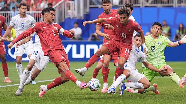 Ronaldo makes World Cup history with 2-goal effort in Portugal rout of Uzbekistan