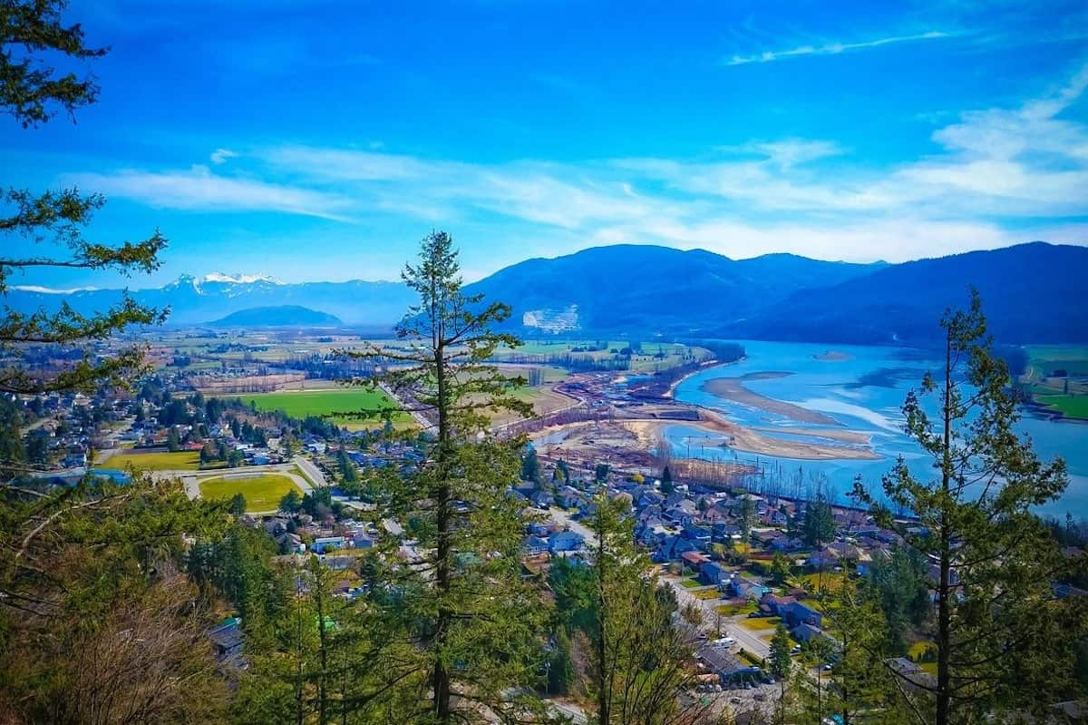 British Columbia targets skilled workers in latest provincial immigration draw