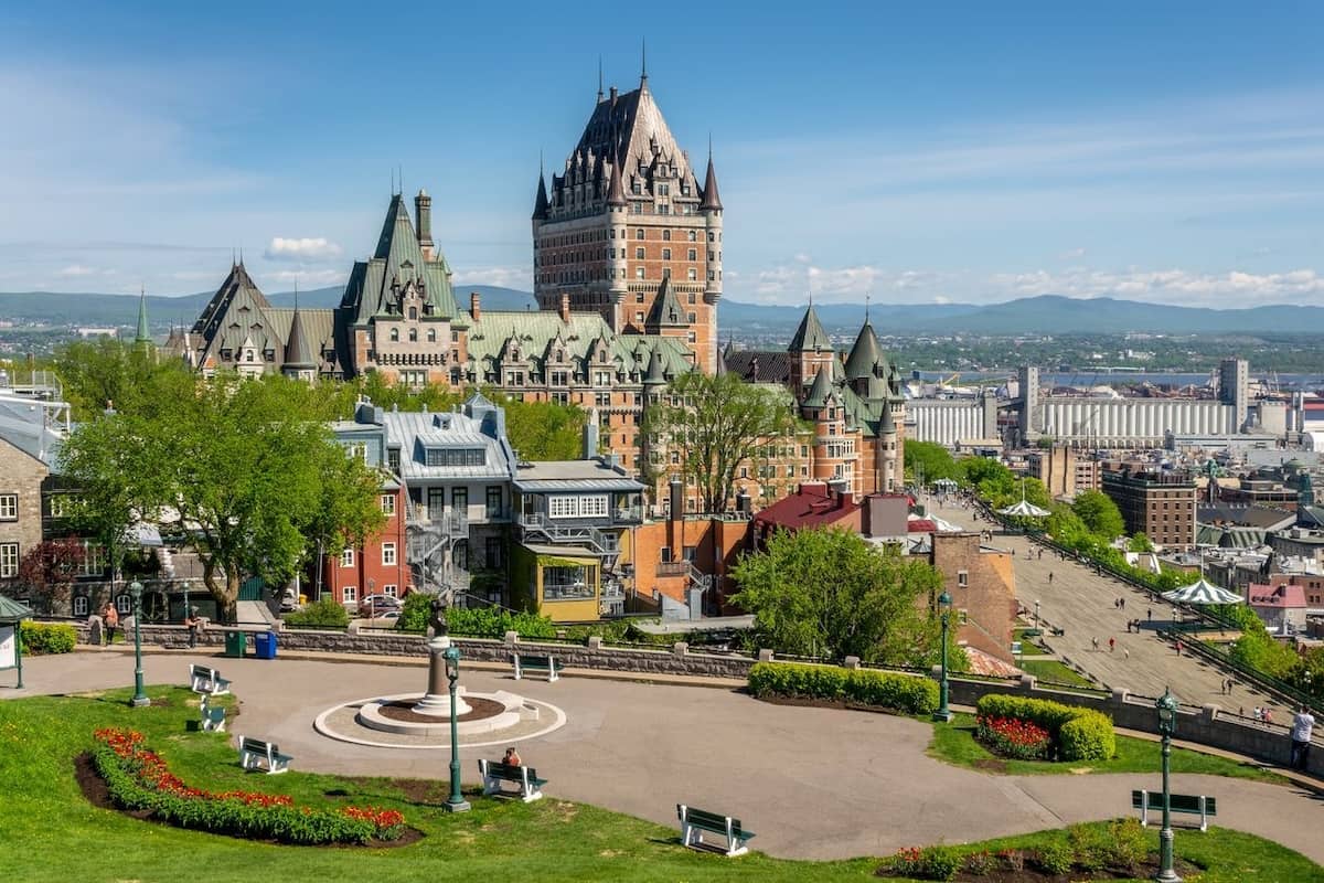 Quebec re-opens flagship permanent residence pathway