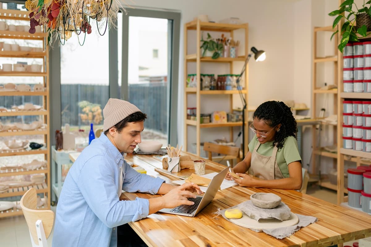 Starting a Small Business in Canada as a Newcomer: 5 Steps From Legal Eligibility and Registration to Taxes and Funding
