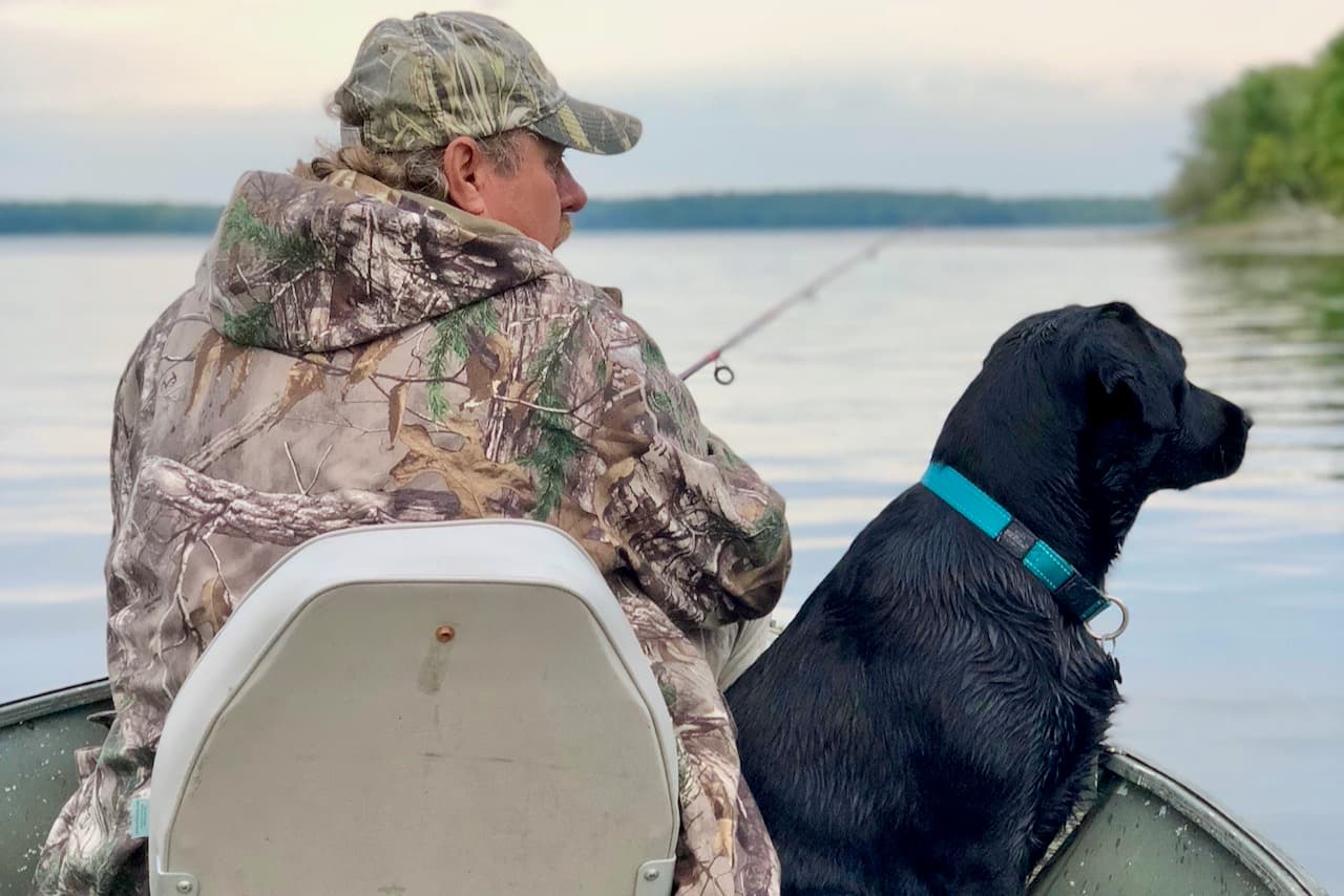 How to make fishing trips safe and enjoyable for your dog